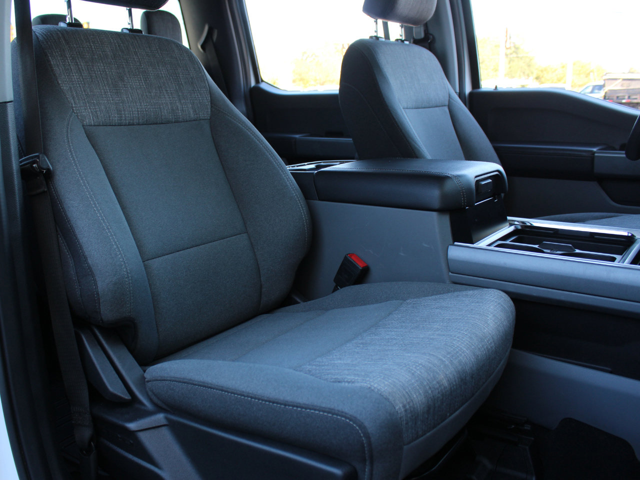 Used 2024 Ford F250 XLT w/ FX4 Off-Road Package image 33