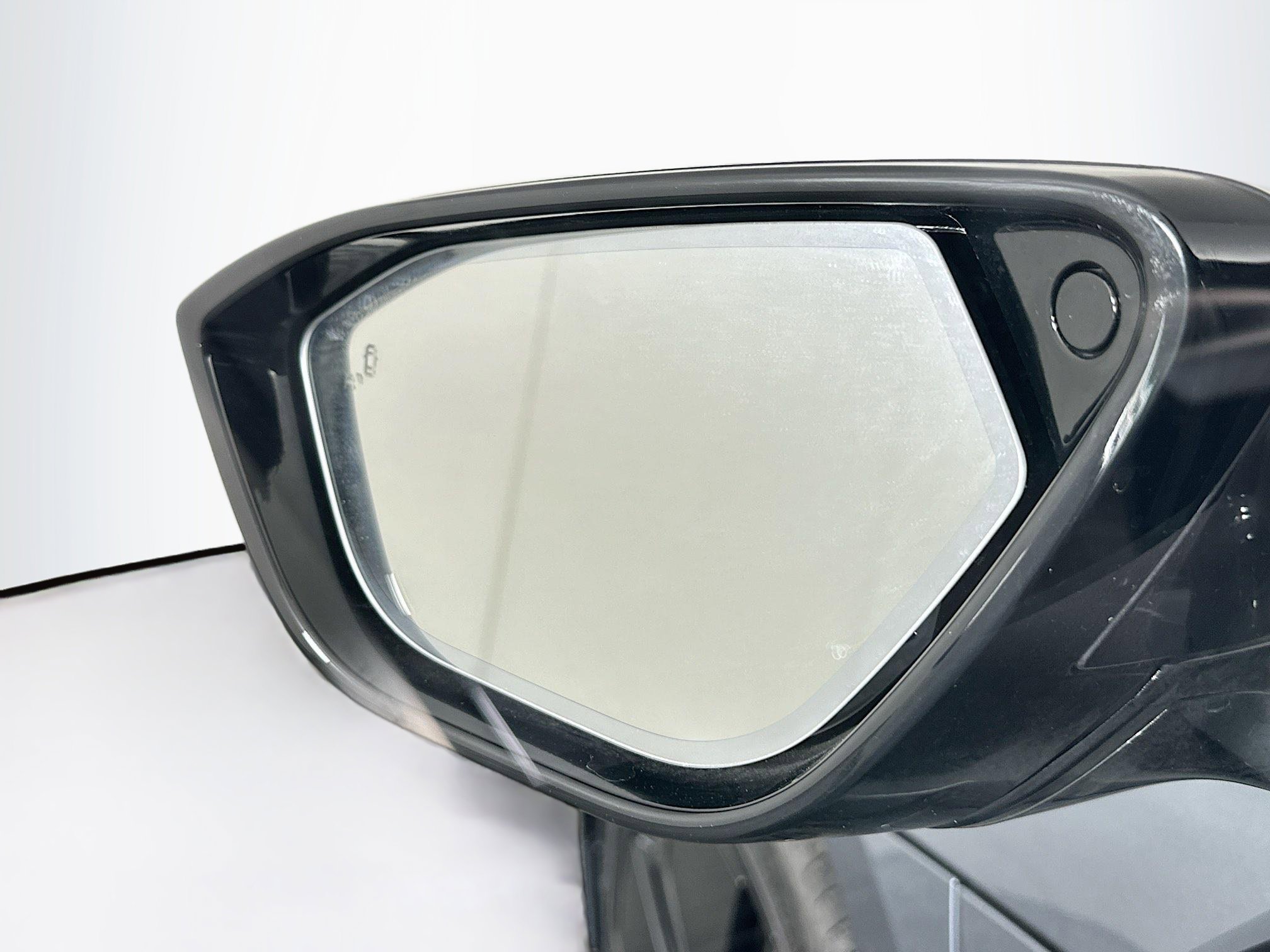 Used 2024 Lucid Air Pure RWD image 16