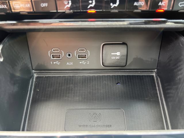 Certified 2025 Jeep Grand Cherokee Limited w/ Luxury Tech Group II AWD/4WD image 21