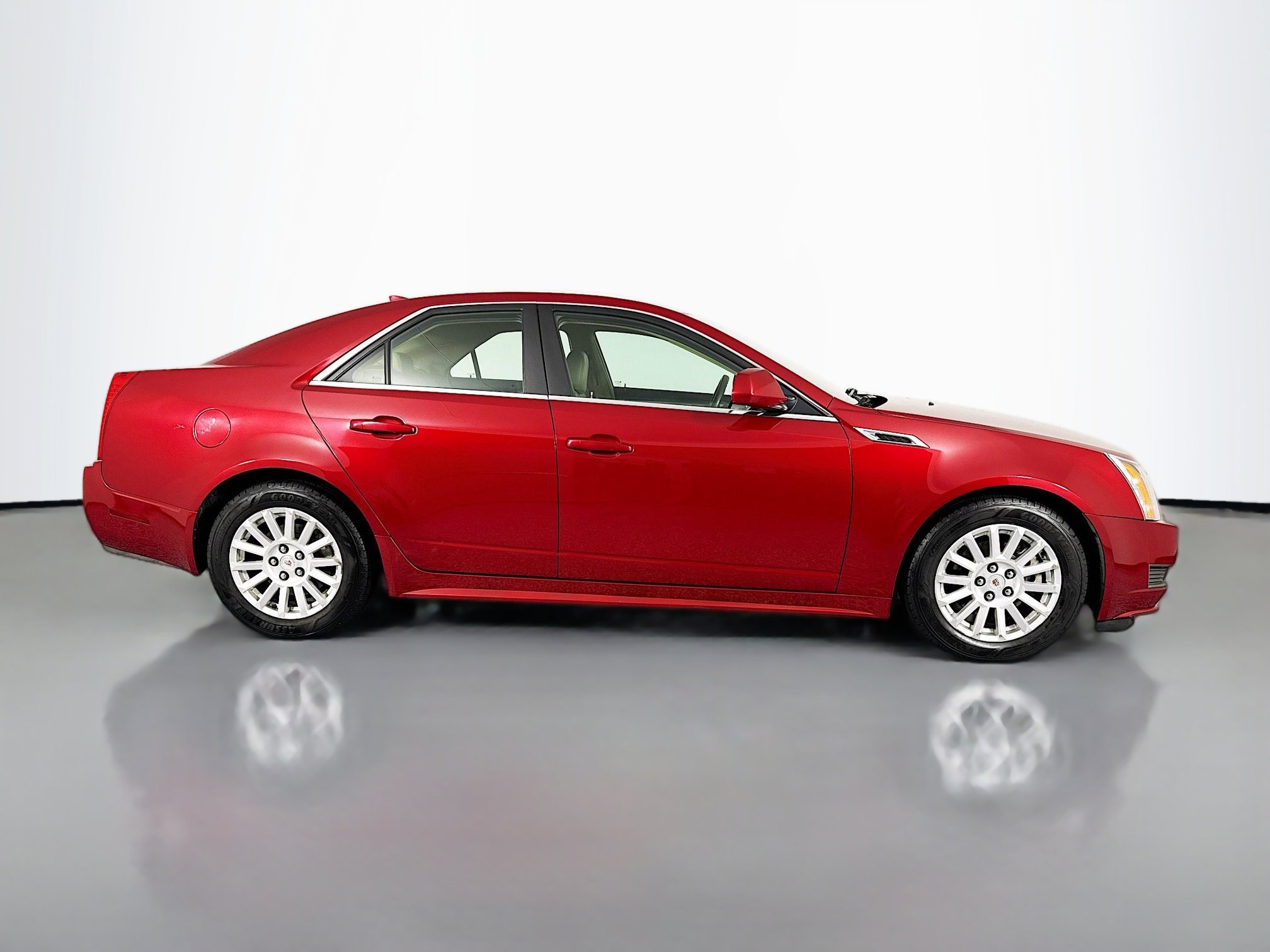 Used 2013 Cadillac CTS Luxury image 4