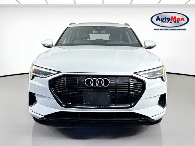 Used 2022 Audi e-tron Premium w/ Convenience Plus Package AWD/4WD image 7