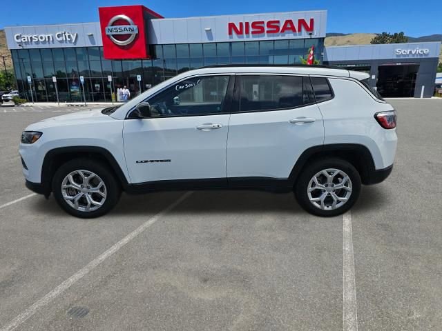 Used 2024 Jeep Compass Latitude image 1