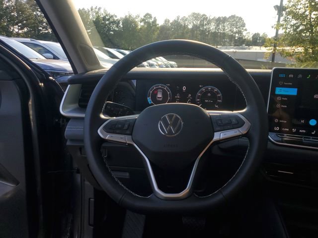 New 2026 Volkswagen Tiguan SE image 25