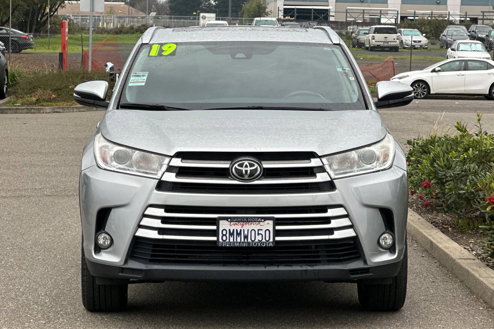 Used 2019 Toyota Highlander SE image 9