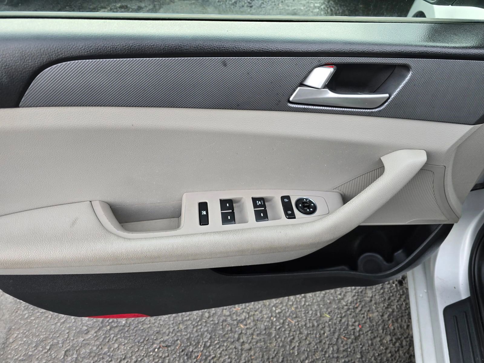 Used 2017 Hyundai Sonata SE FWD image 26