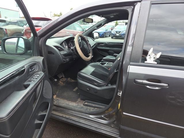 Used 2015 Dodge Grand Caravan SXT image 5
