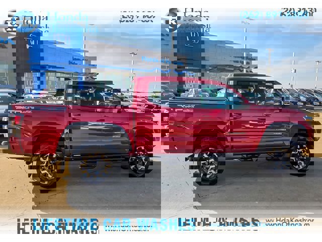 Used 2022 Toyota Tacoma TRD Off-Road w/ Technology Package image 6
