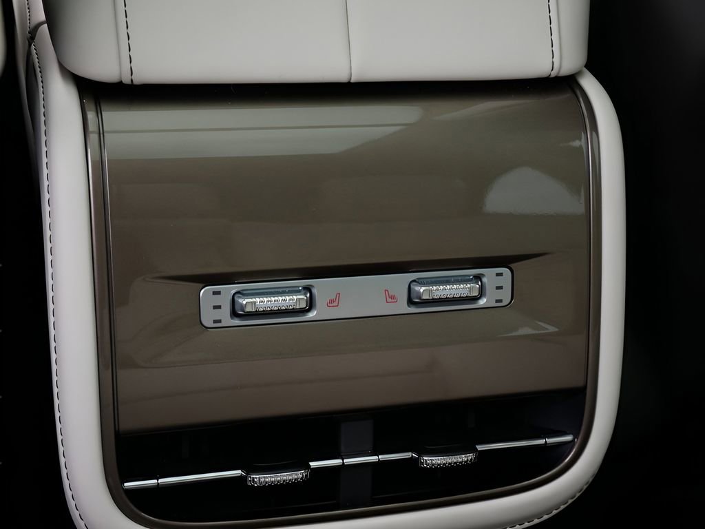 Used 2025 Lincoln Nautilus Black Label image 15