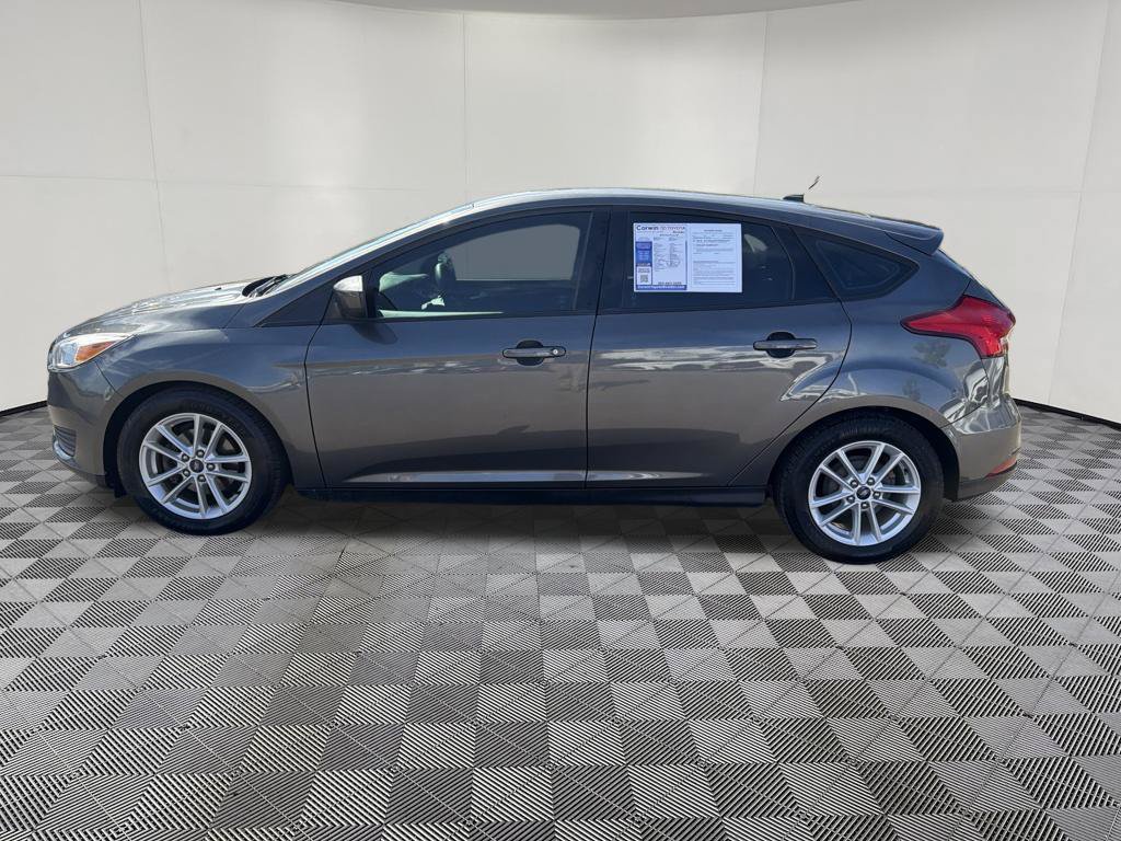 Used 2018 Ford Focus SE FWD image 4