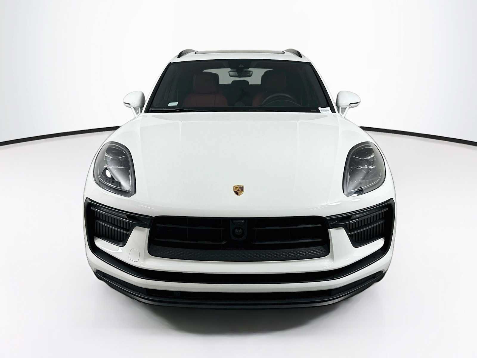 Certified 2025 Porsche Macan S AWD/4WD image 6