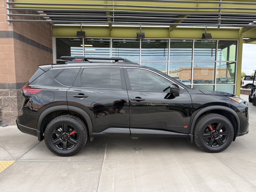 Used 2025 Nissan Rogue SV w/ Rock Creek Premium Package AWD/4WD image 9