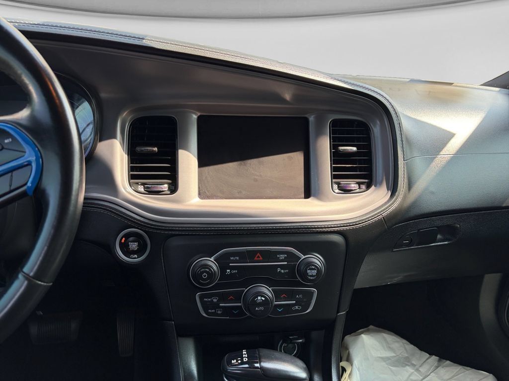 Used 2023 Dodge Charger SXT w/ Plus Group RWD image 13