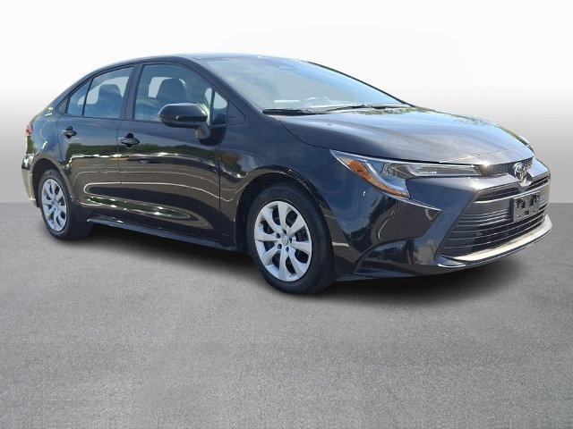 Used 2024 Toyota Corolla LE FWD image 3