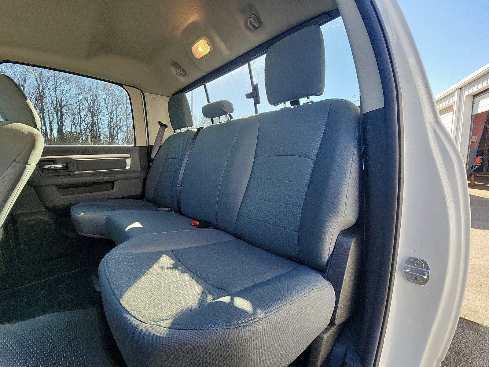 Used 2019 RAM 1500 Classic SLT image 19