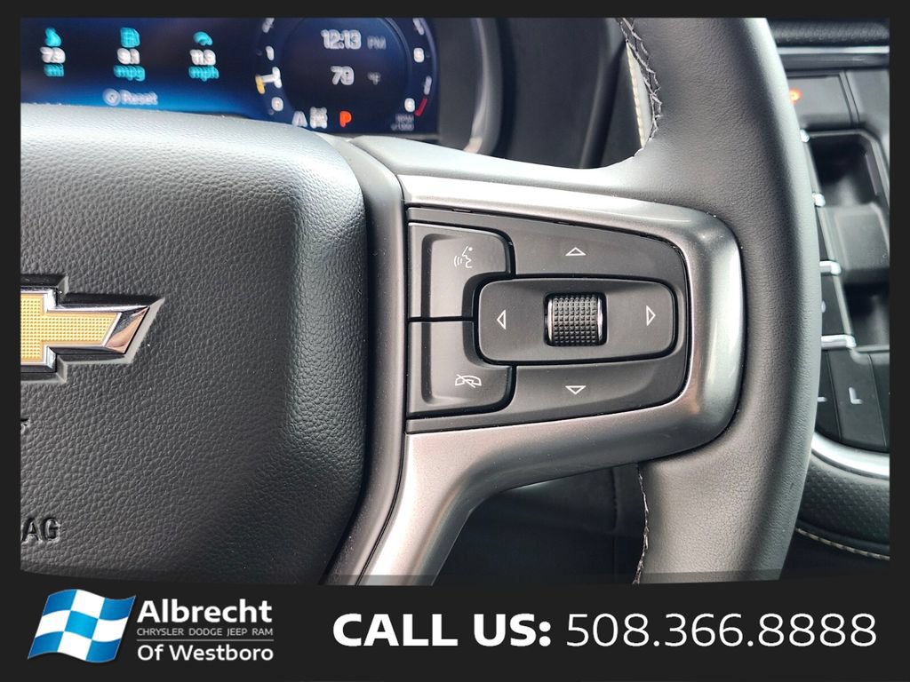 Used 2024 Chevrolet Tahoe Premier AWD/4WD image 32