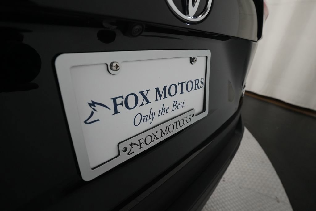 Used 2025 Toyota RAV4 XLE image 38