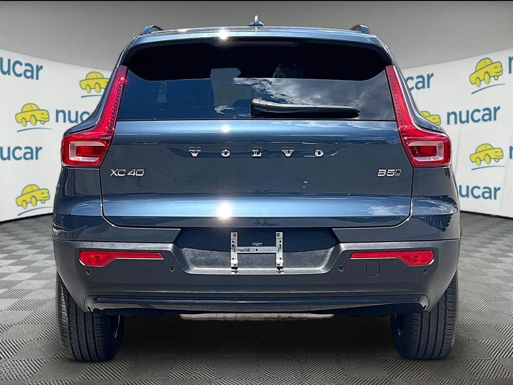 Used 2026 Volvo XC40 B5 Core AWD/4WD image 5