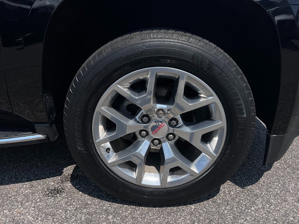 Used 2017 GMC Yukon SLE w/ SLE Value Package image 14