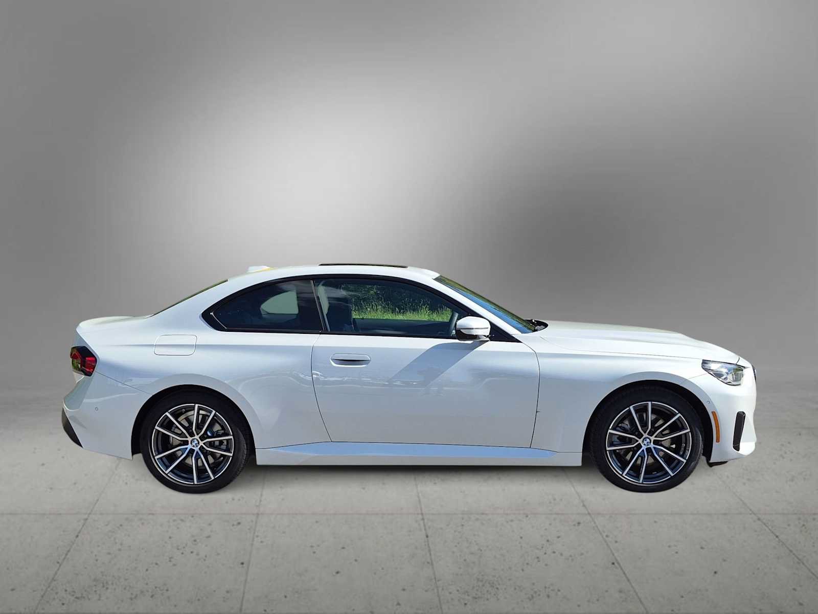 Used 2025 BMW 230i xDrive Coupe w/ Premium Package AWD/4WD image 9