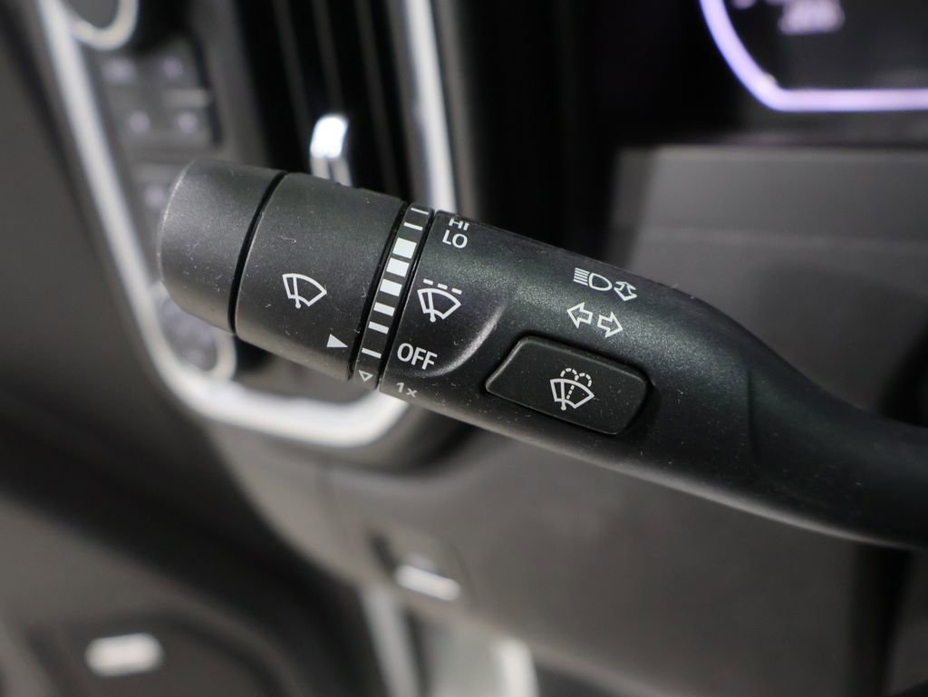 Used 2020 Chevrolet Silverado 1500 RST image 40