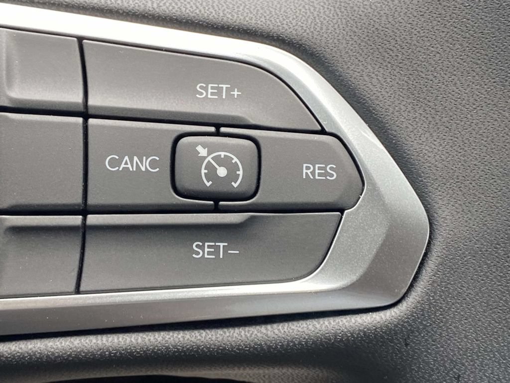 New 2026 Jeep Compass Latitude AWD/4WD image 50
