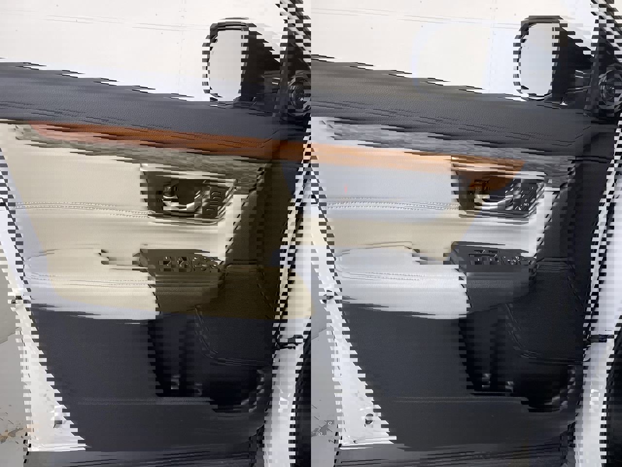 Used 2021 Honda CR-V Touring image 10