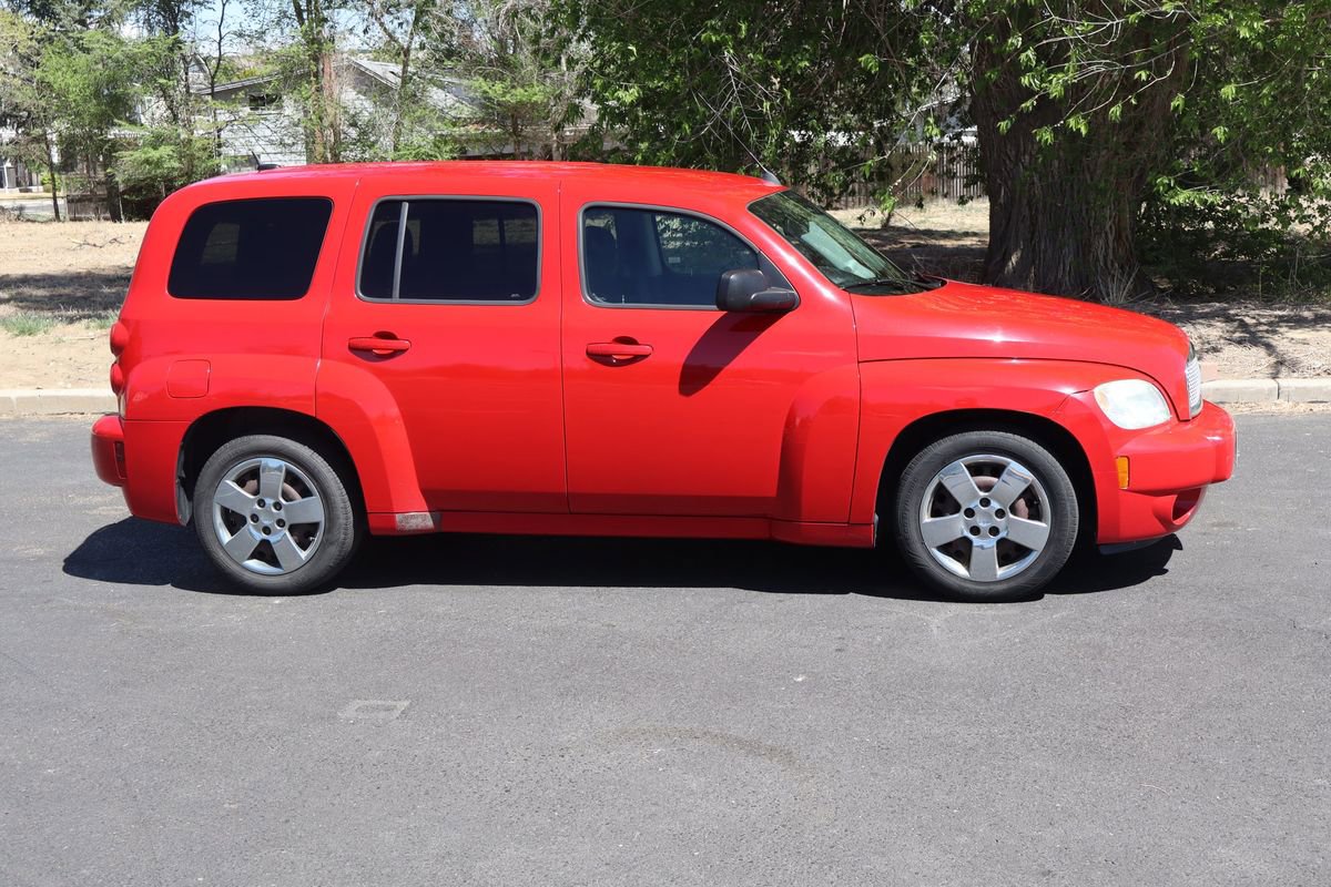 Used 2011 Chevrolet HHR LS image 3