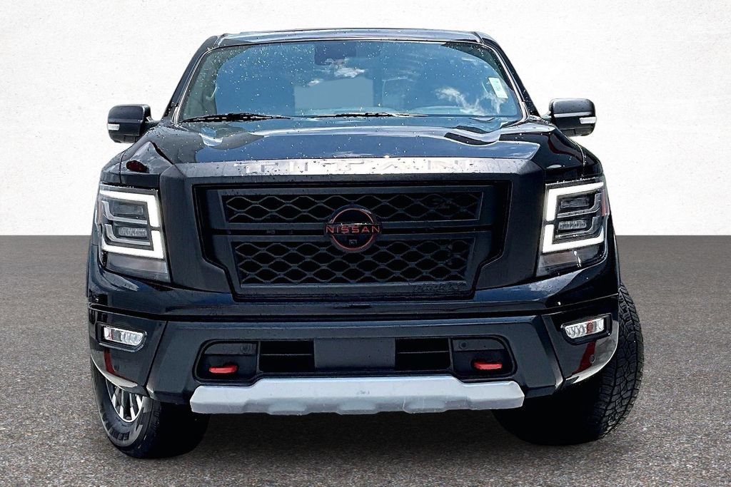 Used 2024 Nissan Titan PRO-4X w/ Pro-4x Convenience Package AWD/4WD image 3