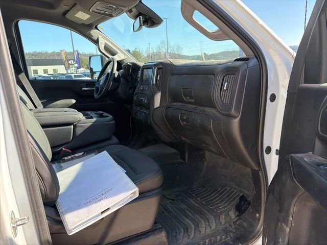 Used 2024 Chevrolet Silverado 3500 W/T image 13