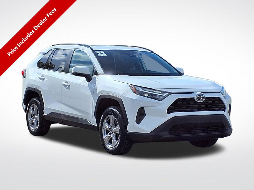 Used 2022 Toyota RAV4 XLE w/ Convenience Package FWD image 1