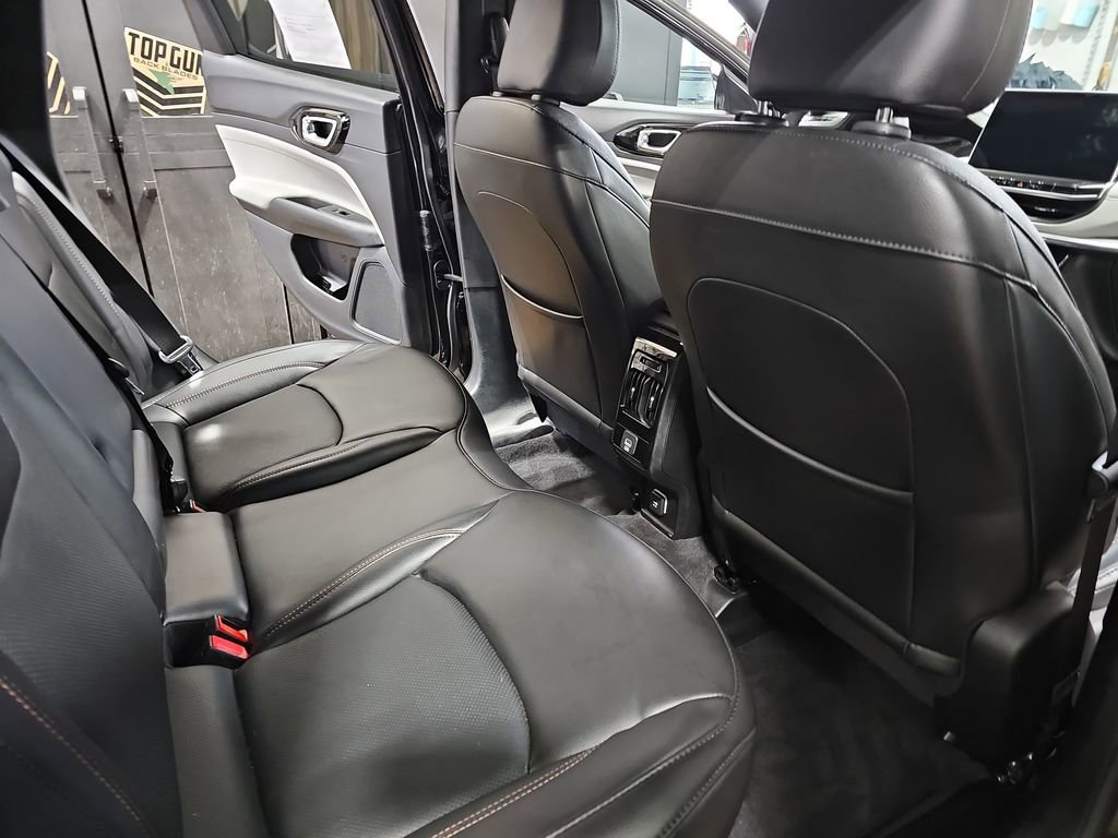 Used 2023 Jeep Compass Limited w/ Elite Group image 11