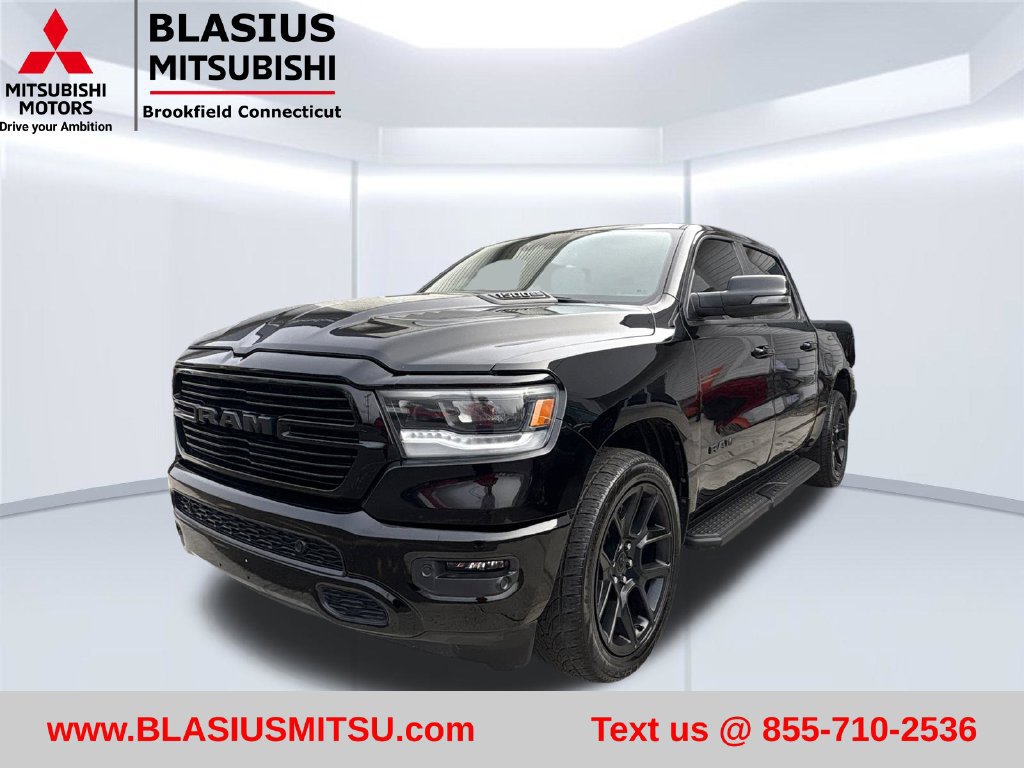 Used 2023 RAM 1500 Laramie AWD/4WD image 3