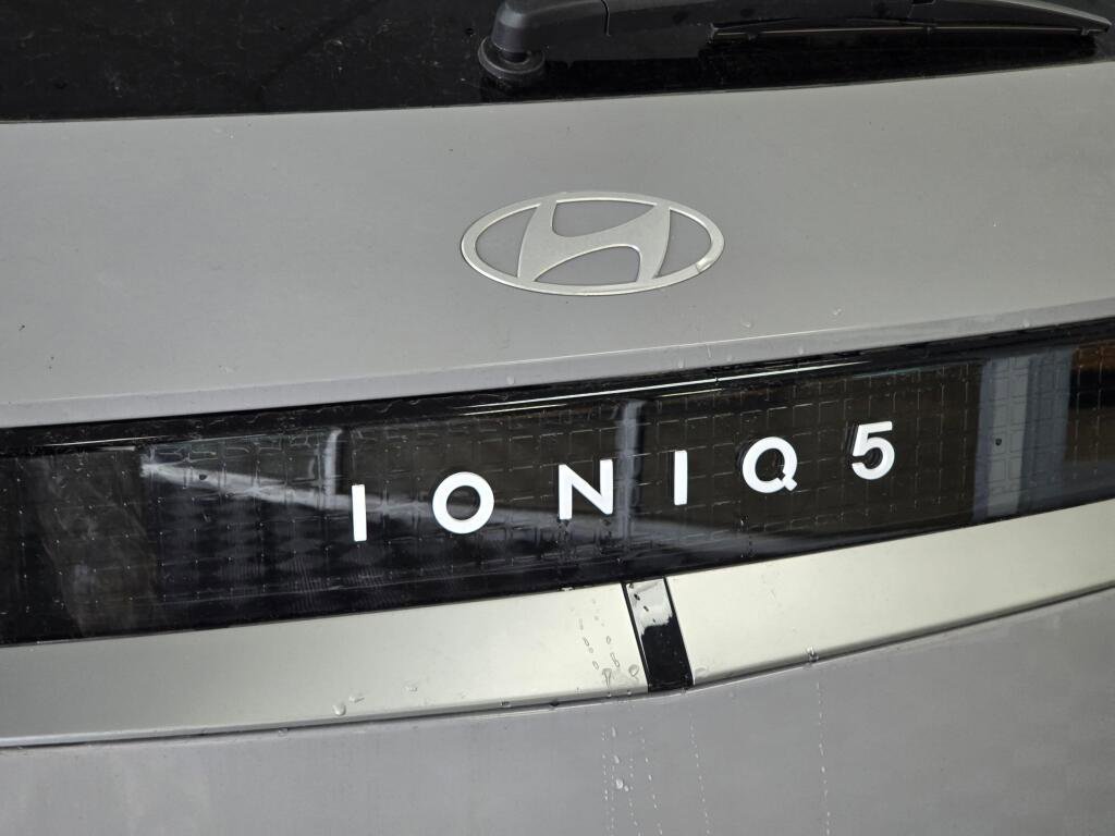New 2026 Hyundai Ioniq 5 SE image 16