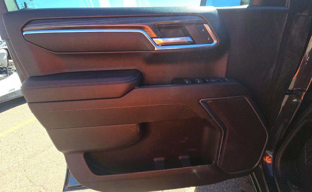 Used 2022 Chevrolet Silverado 1500 RST image 7