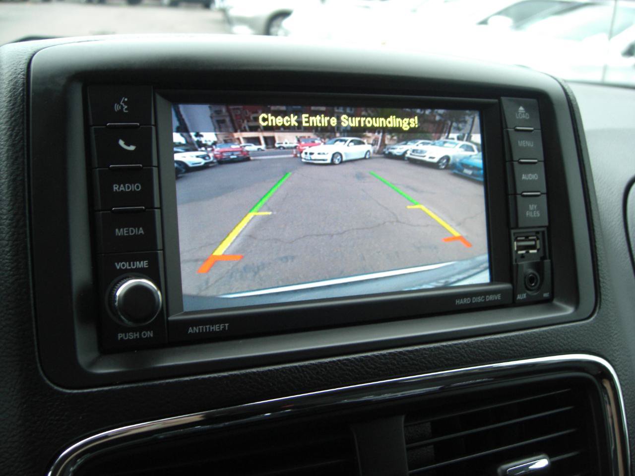 Used 2019 Dodge Grand Caravan SE FWD image 22