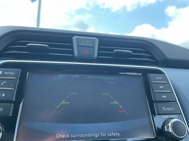 Used 2023 Nissan Versa SV FWD image 34