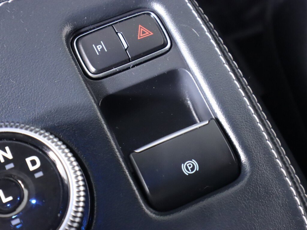 Used 2021 Ford Mustang Mach-E Premium AWD/4WD image 25