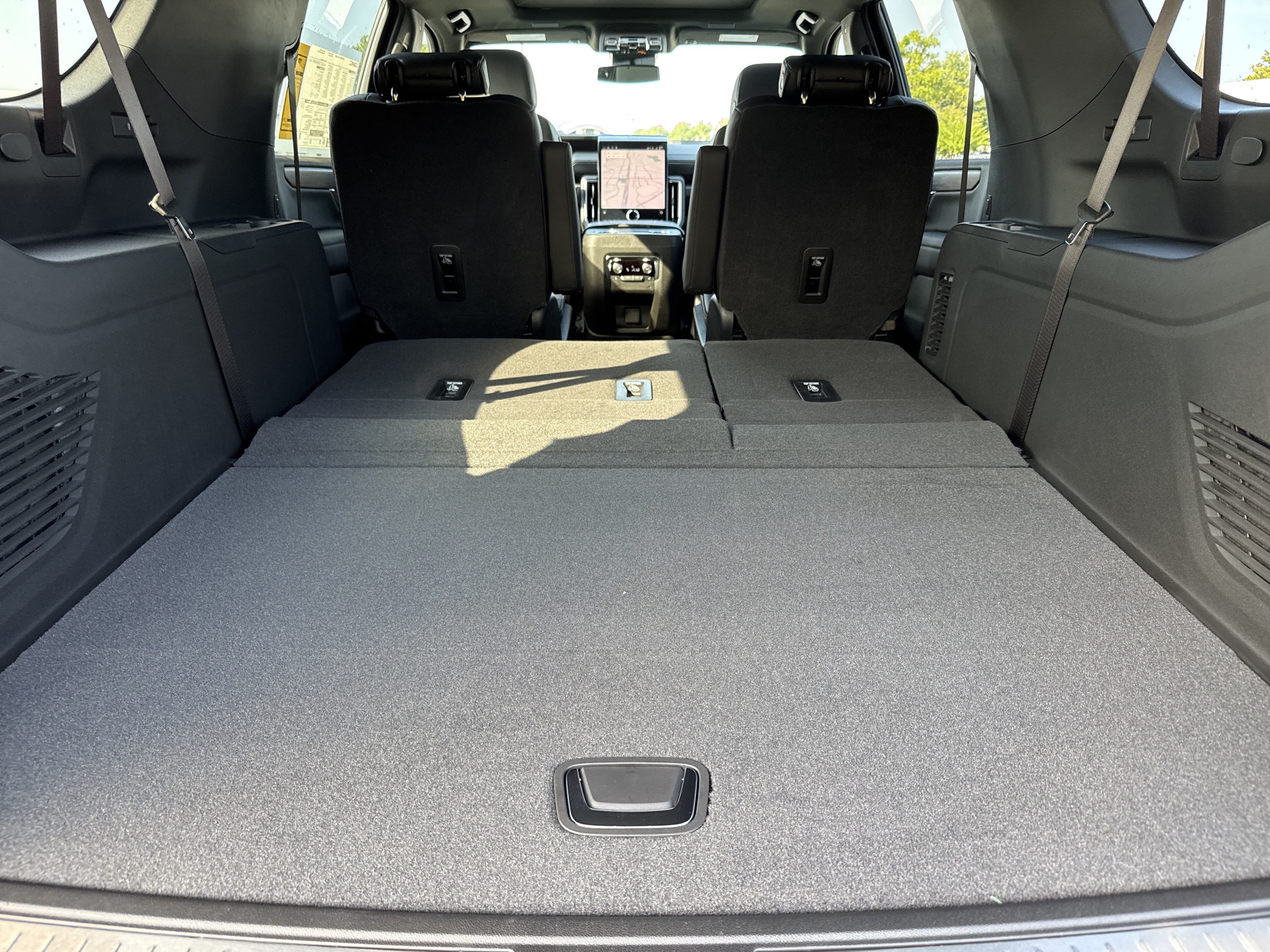 New 2026 GMC Yukon XL Denali w/ Sun & Power Step Package AWD/4WD image 36