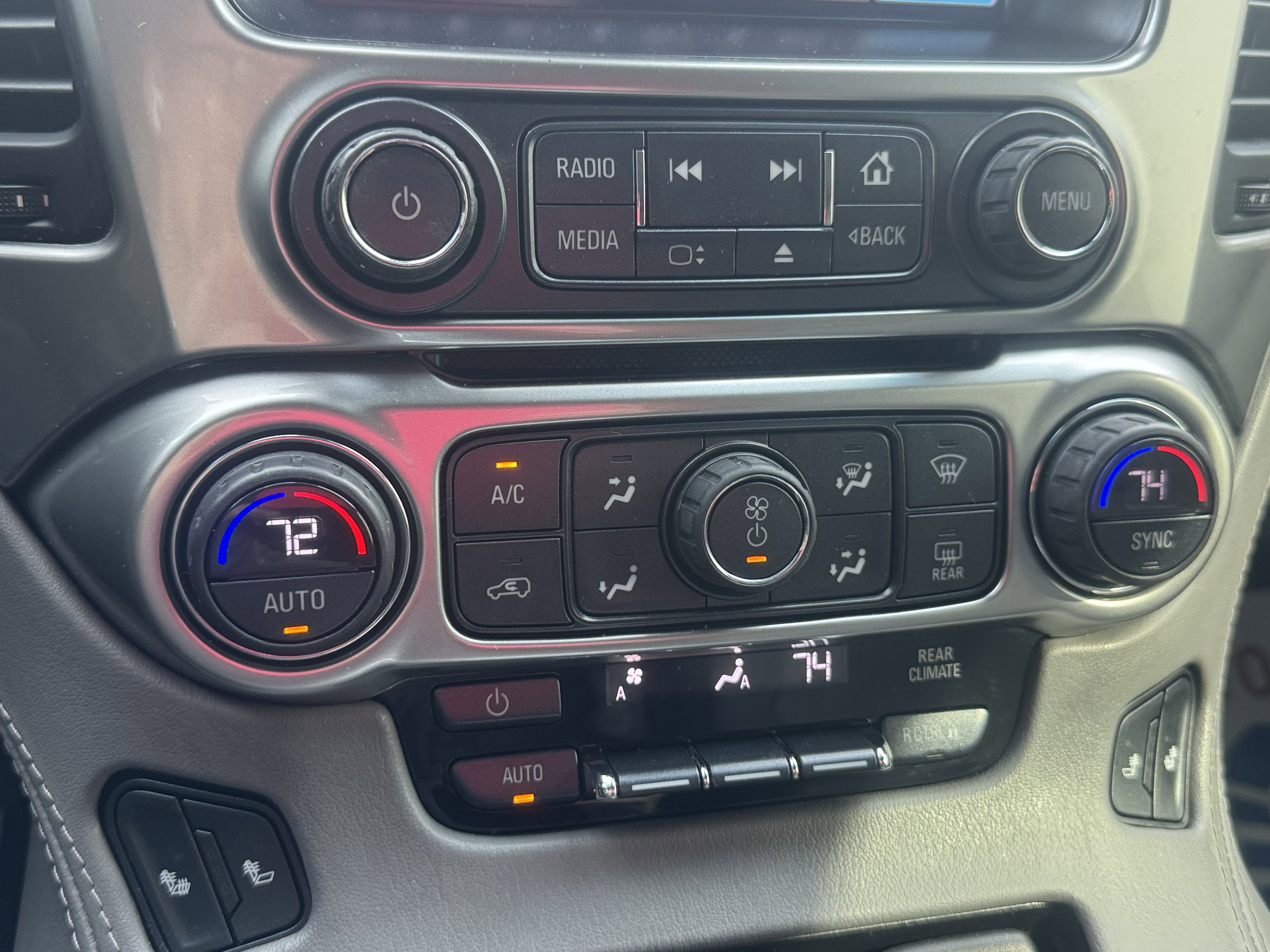 Used 2018 Chevrolet Tahoe LT w/ Luxury Package image 19