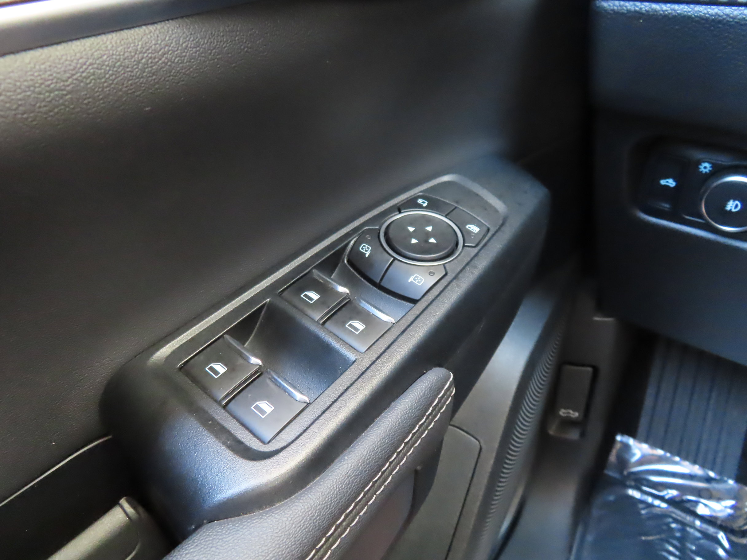 Used 2024 Ford Ranger Lariat w/ FX4 Off-Road Package AWD/4WD image 21