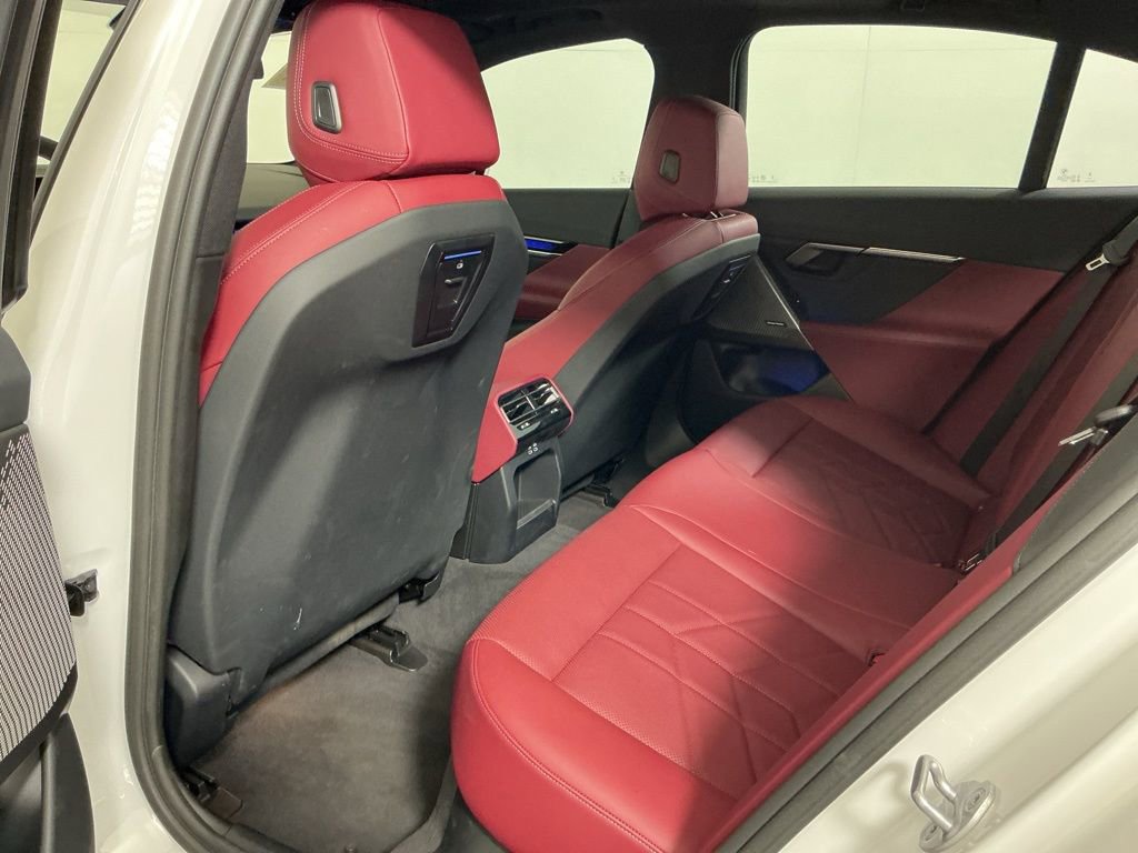 Certified 2024 BMW i5 eDrive40i w/ Premium Package image 28