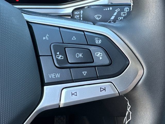 New 2025 Volkswagen Taos SE image 41