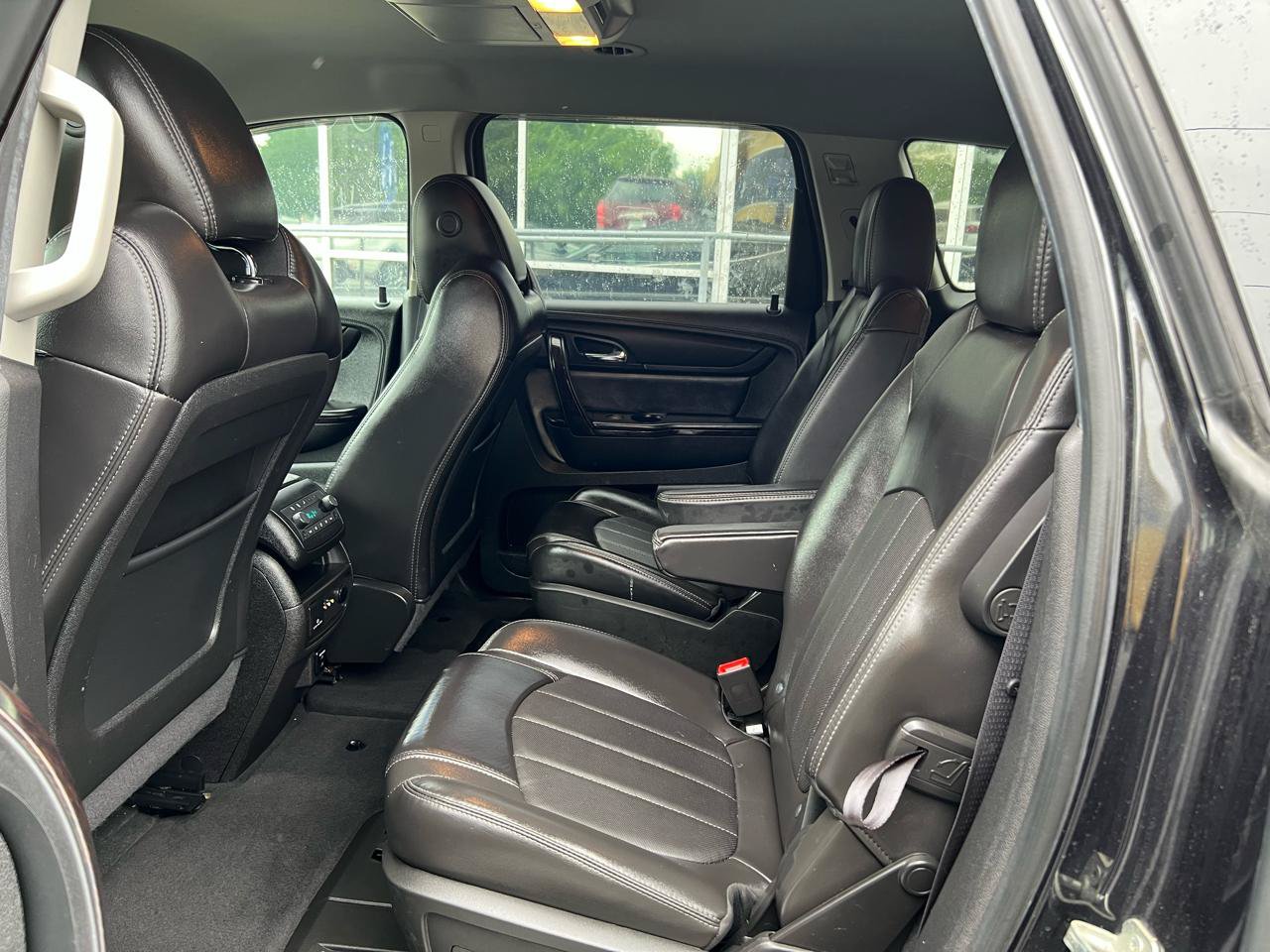 Used 2015 Chevrolet Traverse LTZ w/ LPO, 'HIT The Road' Package AWD/4WD image 12