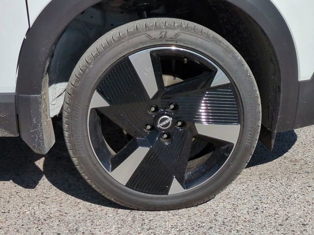 New 2026 Nissan Kicks SR image 11