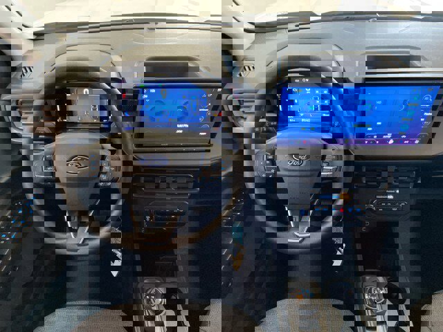 New 2025 Ford Maverick XL w/ Equipment Group 101A image 18