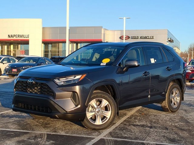 Used 2025 Toyota RAV4 XLE video 2