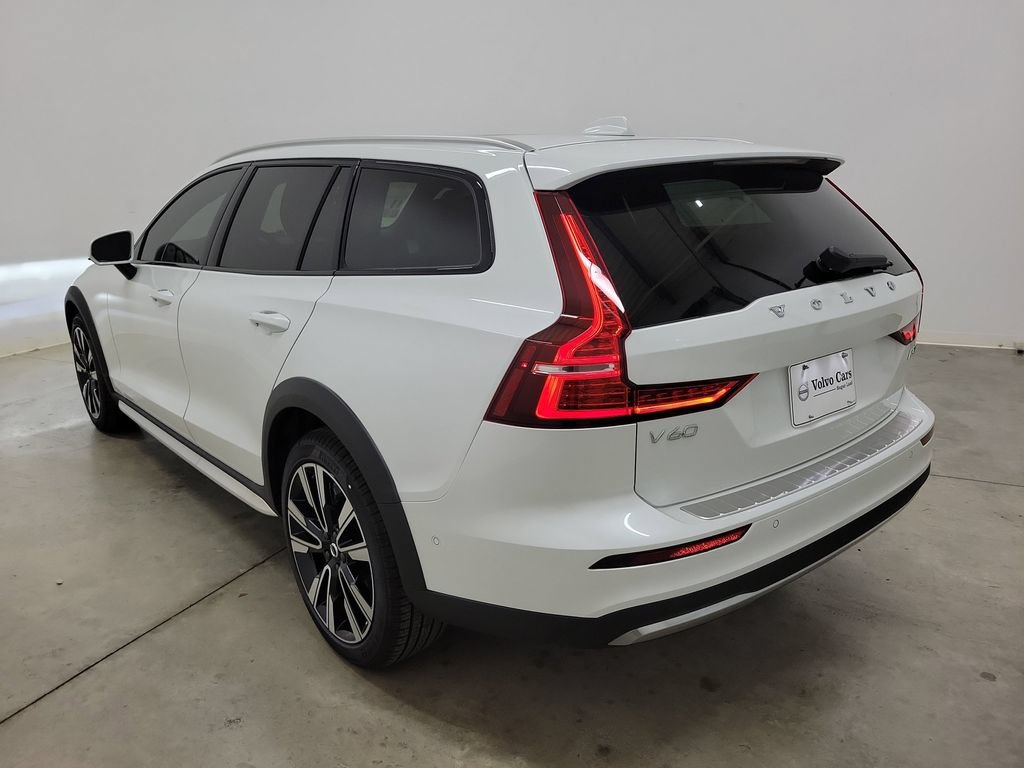 New 2026 Volvo V60 B5 Cross Country Ultra w/ Protection Package Premier AWD/4WD image 7