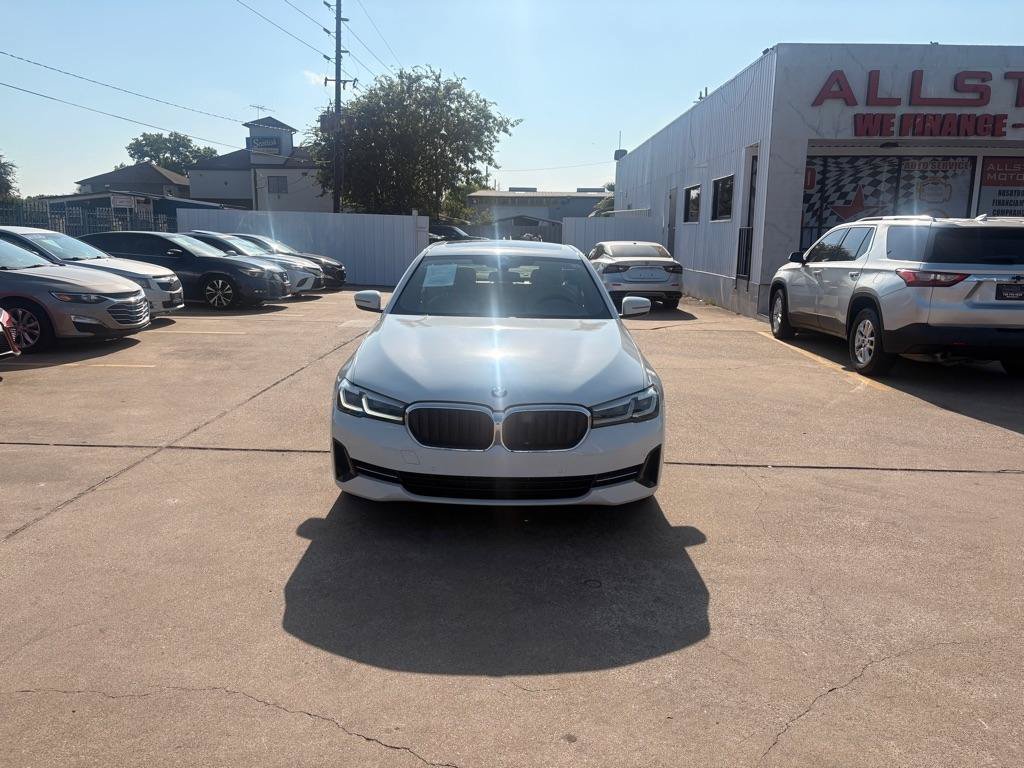 Used 2023 BMW 530i xDrive w/ Convenience Package AWD/4WD image 2