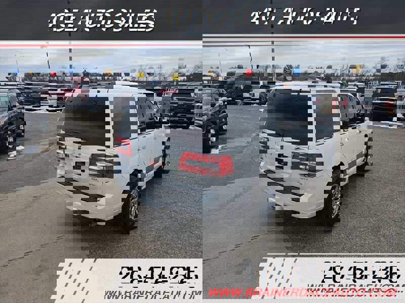 Used 2013 Lincoln Navigator 4WD w/ HD Trailer Tow Pkg image 4