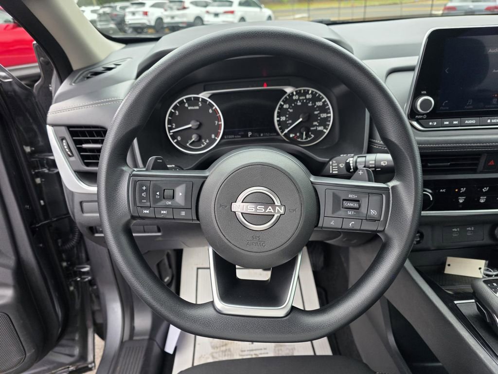 Used 2024 Nissan Rogue S image 16